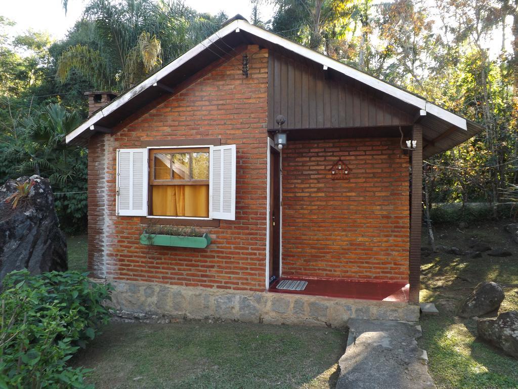 Pousada Quintal Das Pedras Penedo  Rom bilde