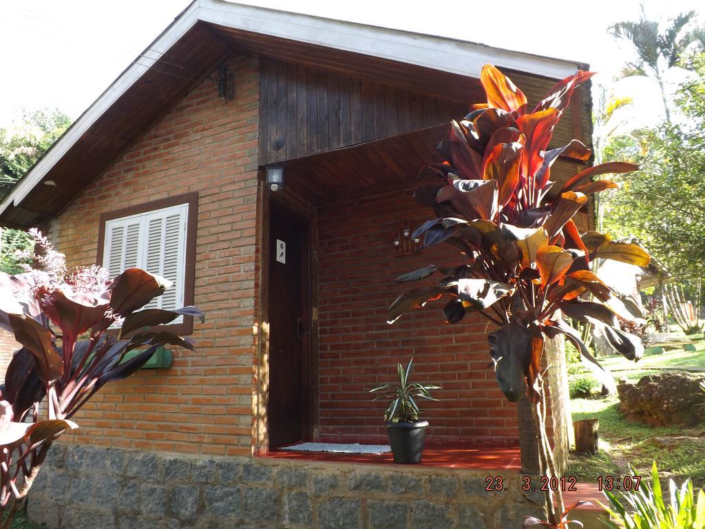 Pousada Quintal Das Pedras Penedo  Rom bilde